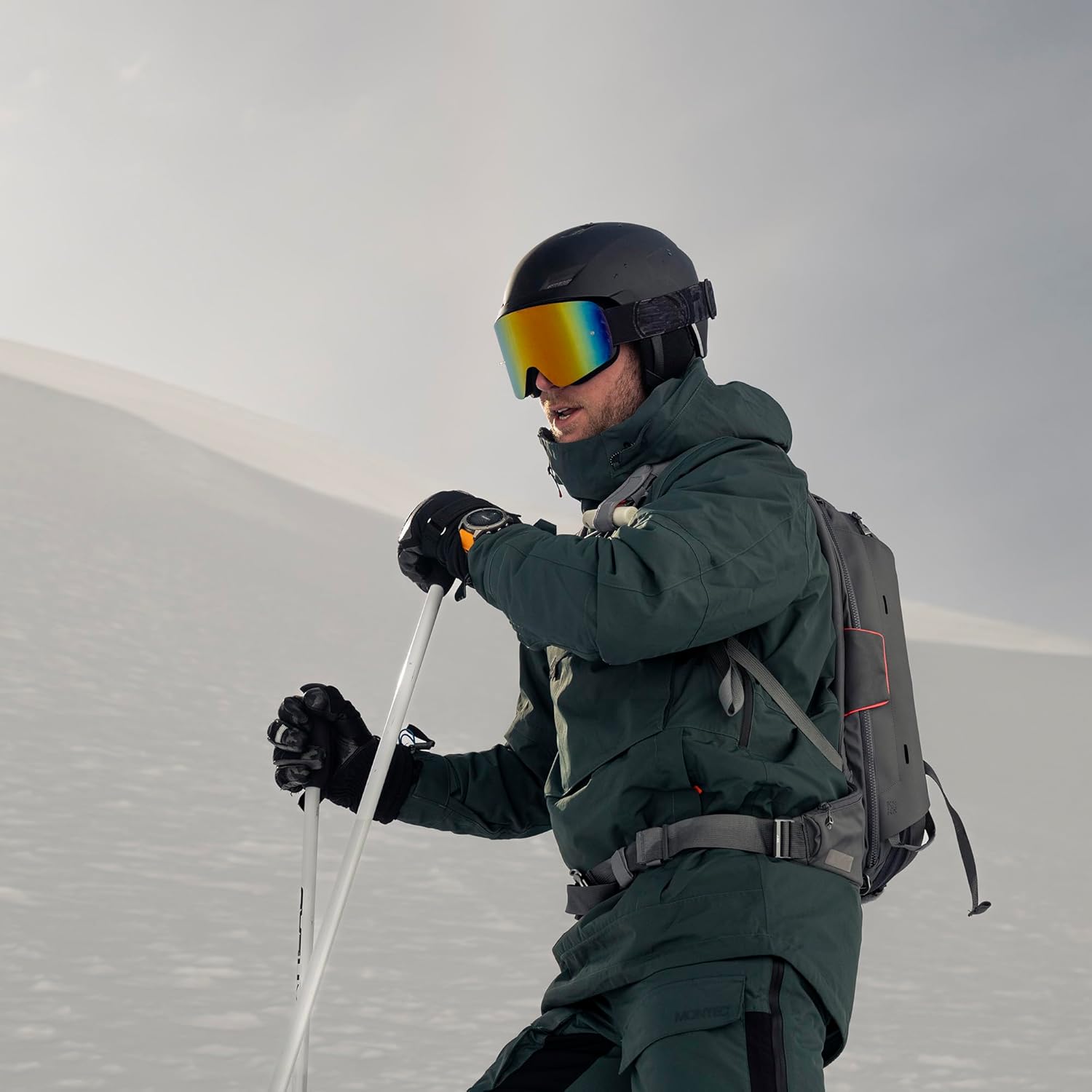 Garmin fēnix® 8 – 51 mm, AMOLED, Sapphire, Premium Multisport GPS Smartwatch, Long-Lasting Battery Life, Dive-Rated, Built-in LED Flashlight, Titanium with Spark Orange/Graphite Band