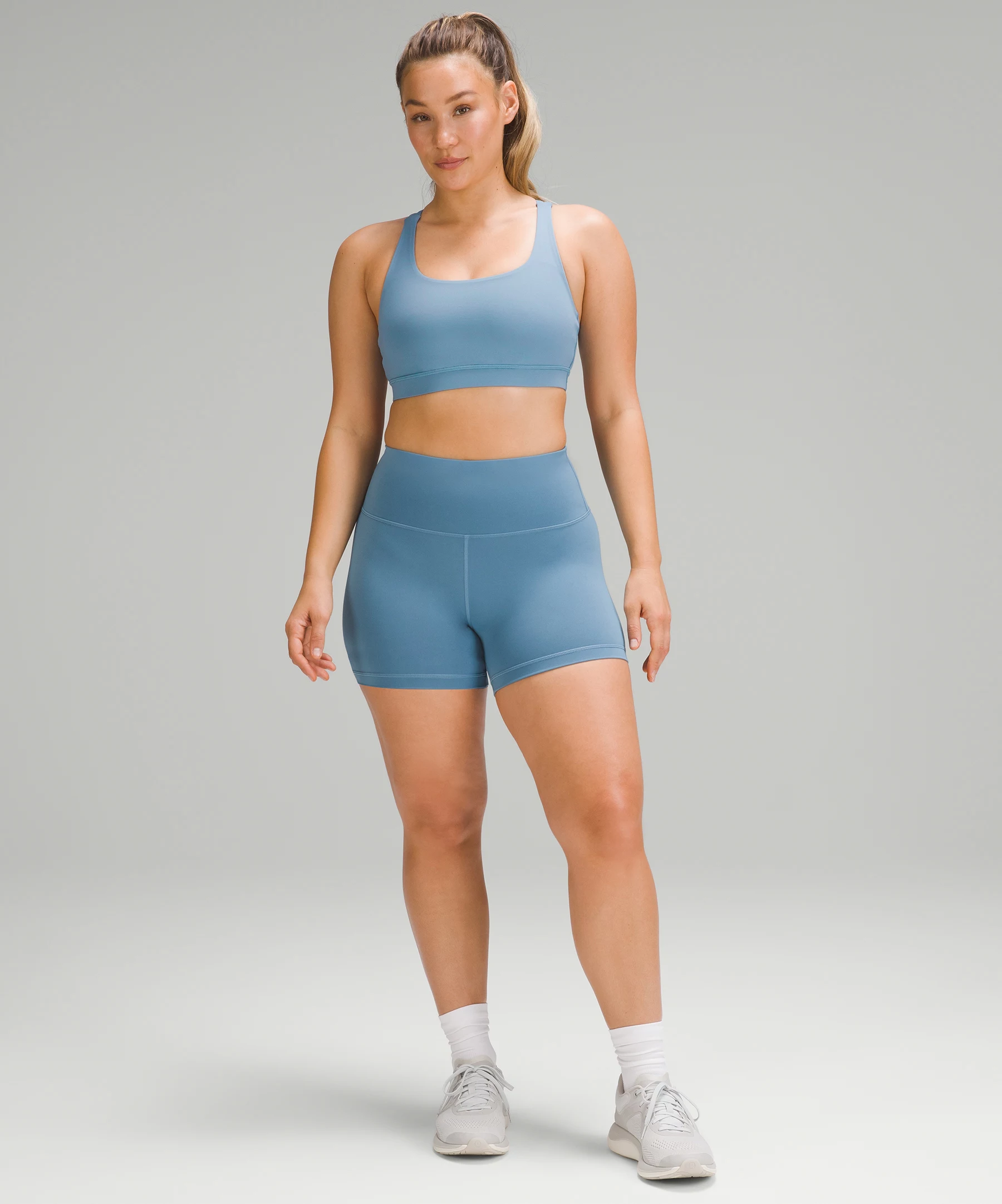 Wunder Train Contour Fit High-Rise Short 4