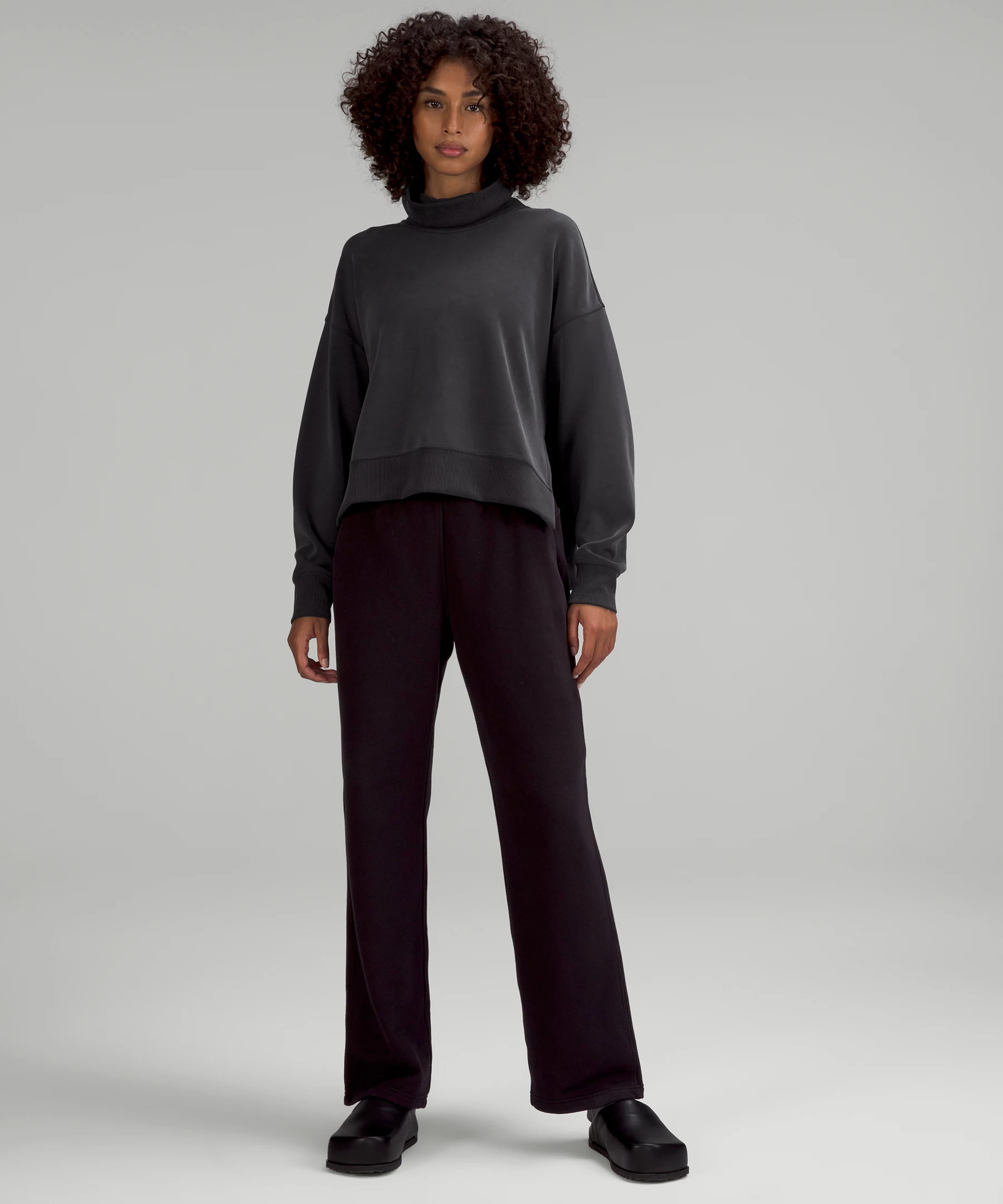 Softstreme Turtleneck Pullover Black