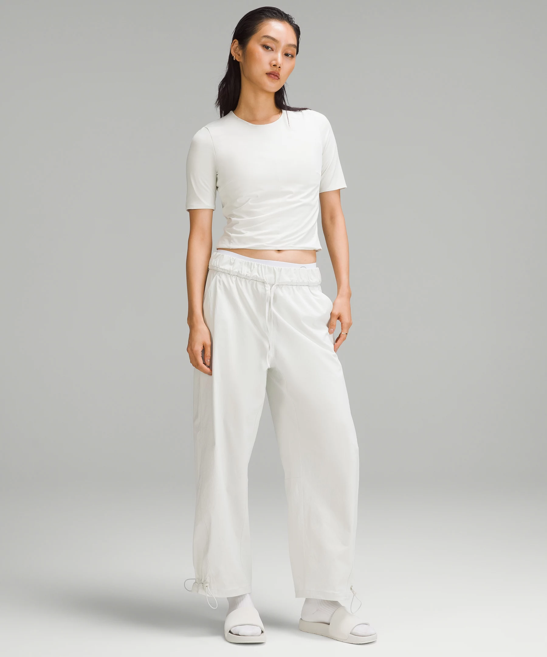 Tight-Fit Lined T-Shirt bone