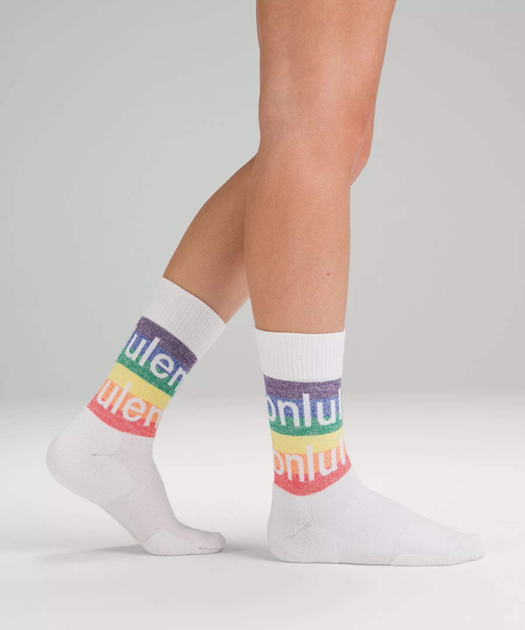 Women's Daily Stride Comfort Crew Sock *Online Only white/rainbow