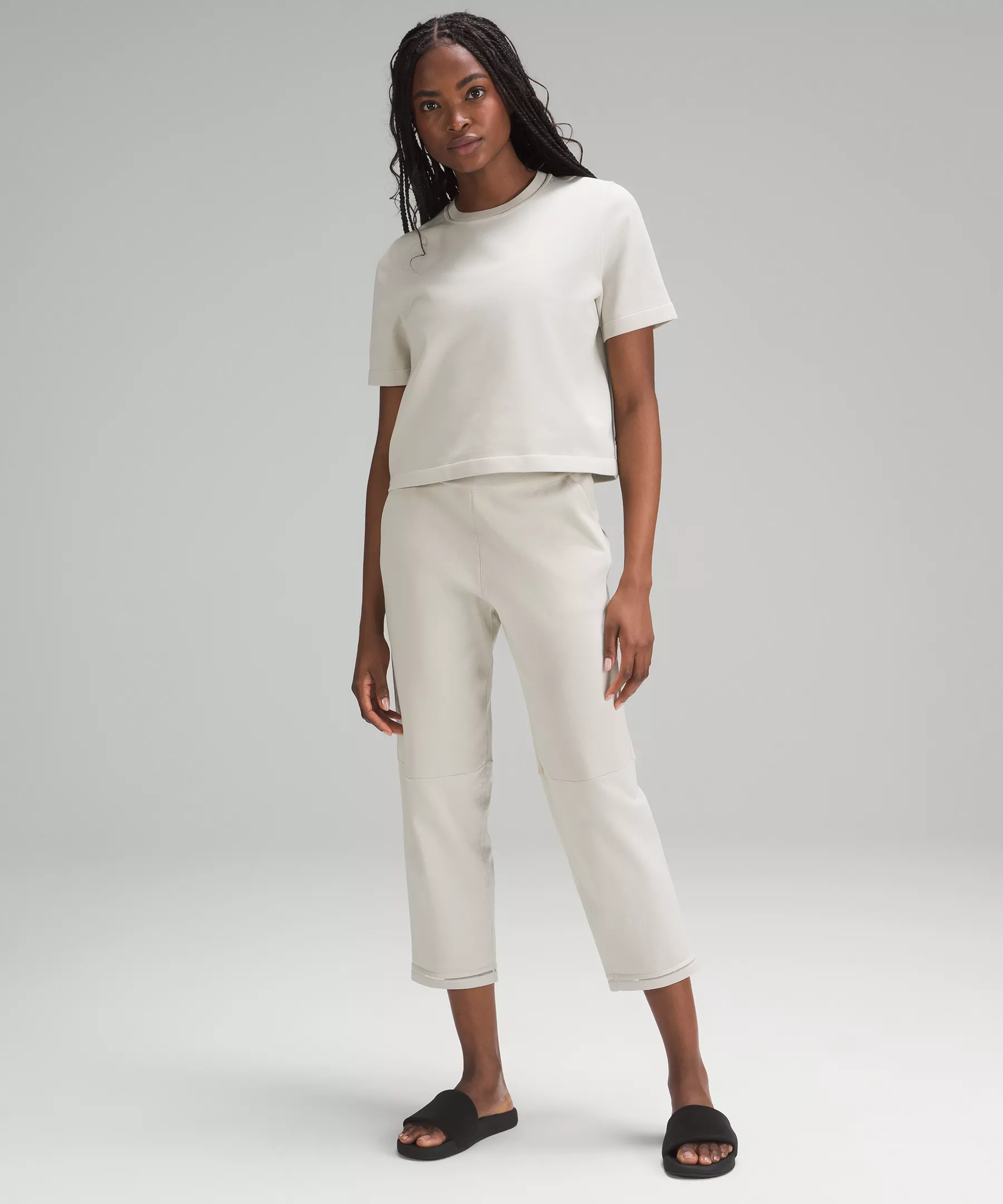 Relaxed-Fit High-Rise Knit Cropped Pants 24