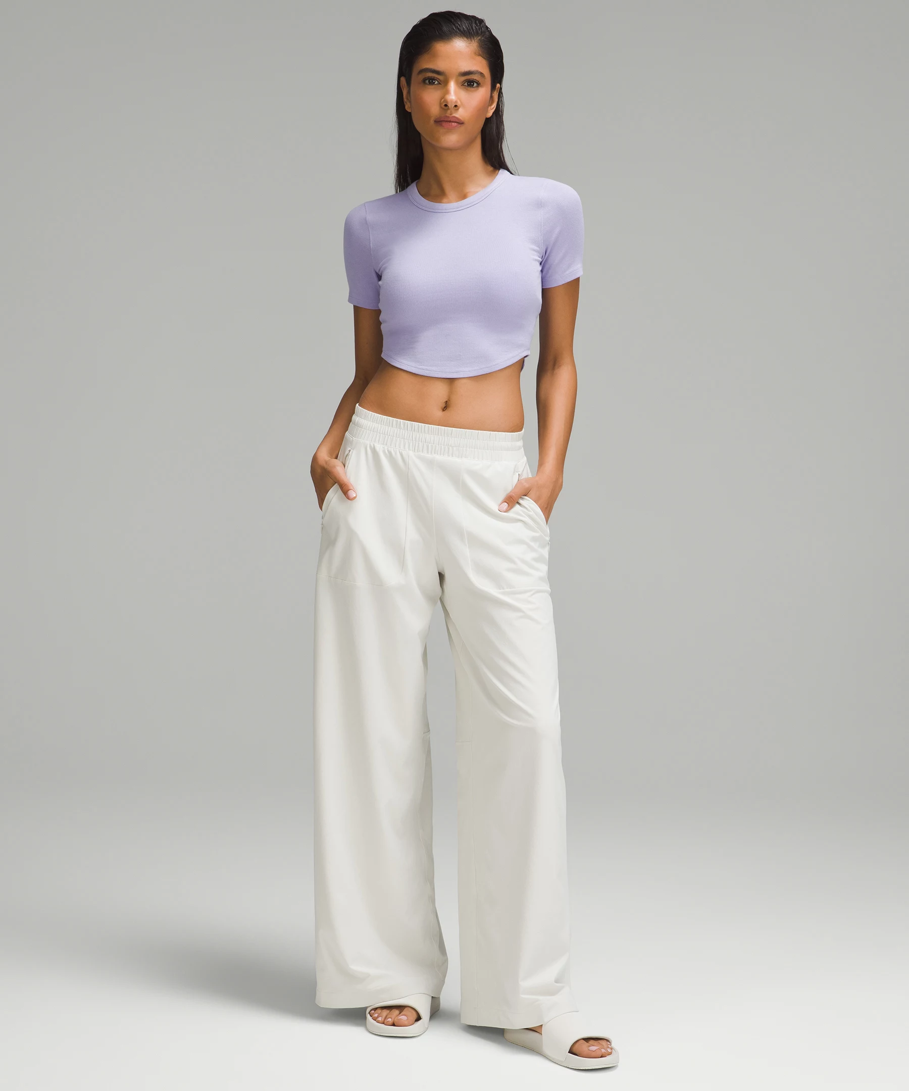 Hold Tight Cropped T-Shirt Lilac Smoke