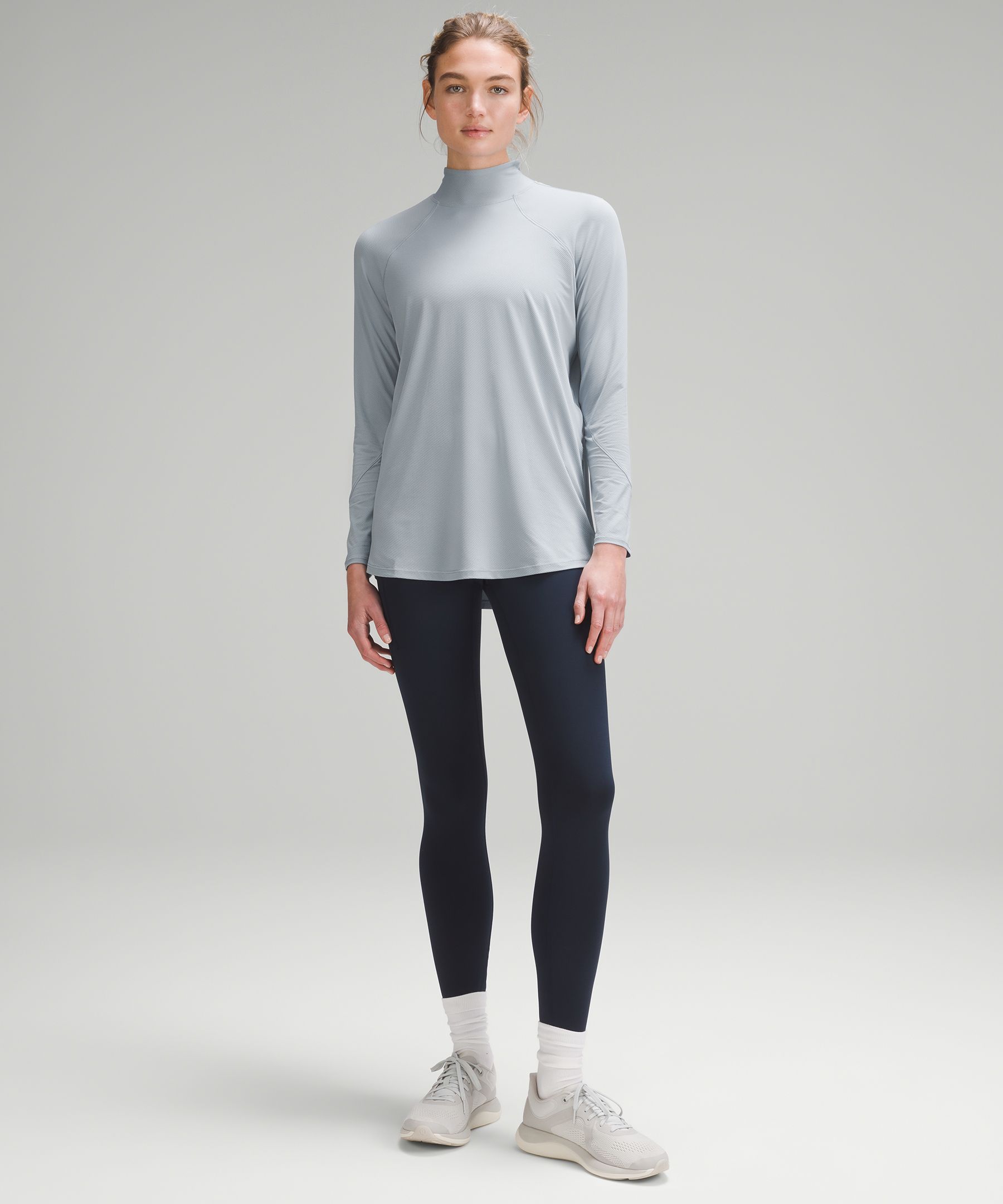High-Coverage Training Long-Sleeve Shirt Chambray