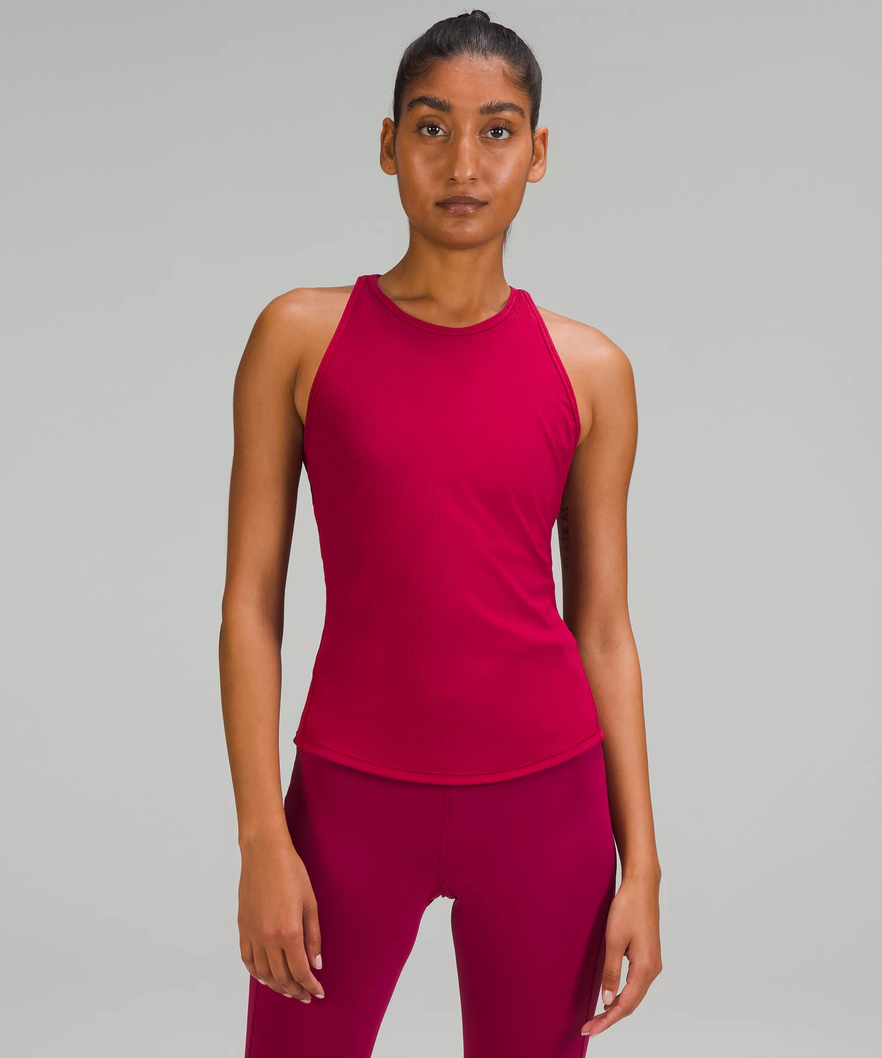Base Pace Ribbed Tank Top Pomegranate