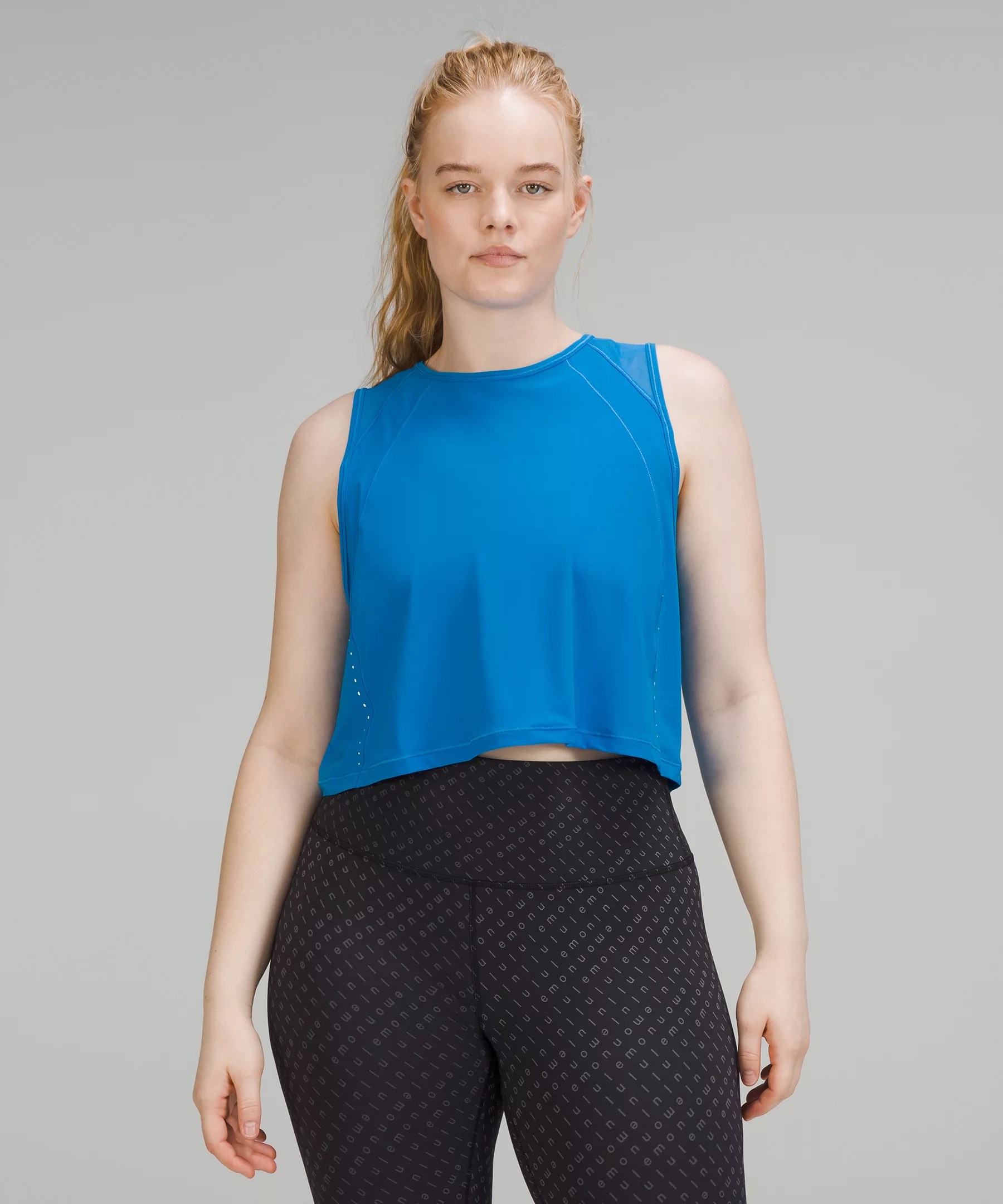 Sculpt Cropped Tank Top Poolside