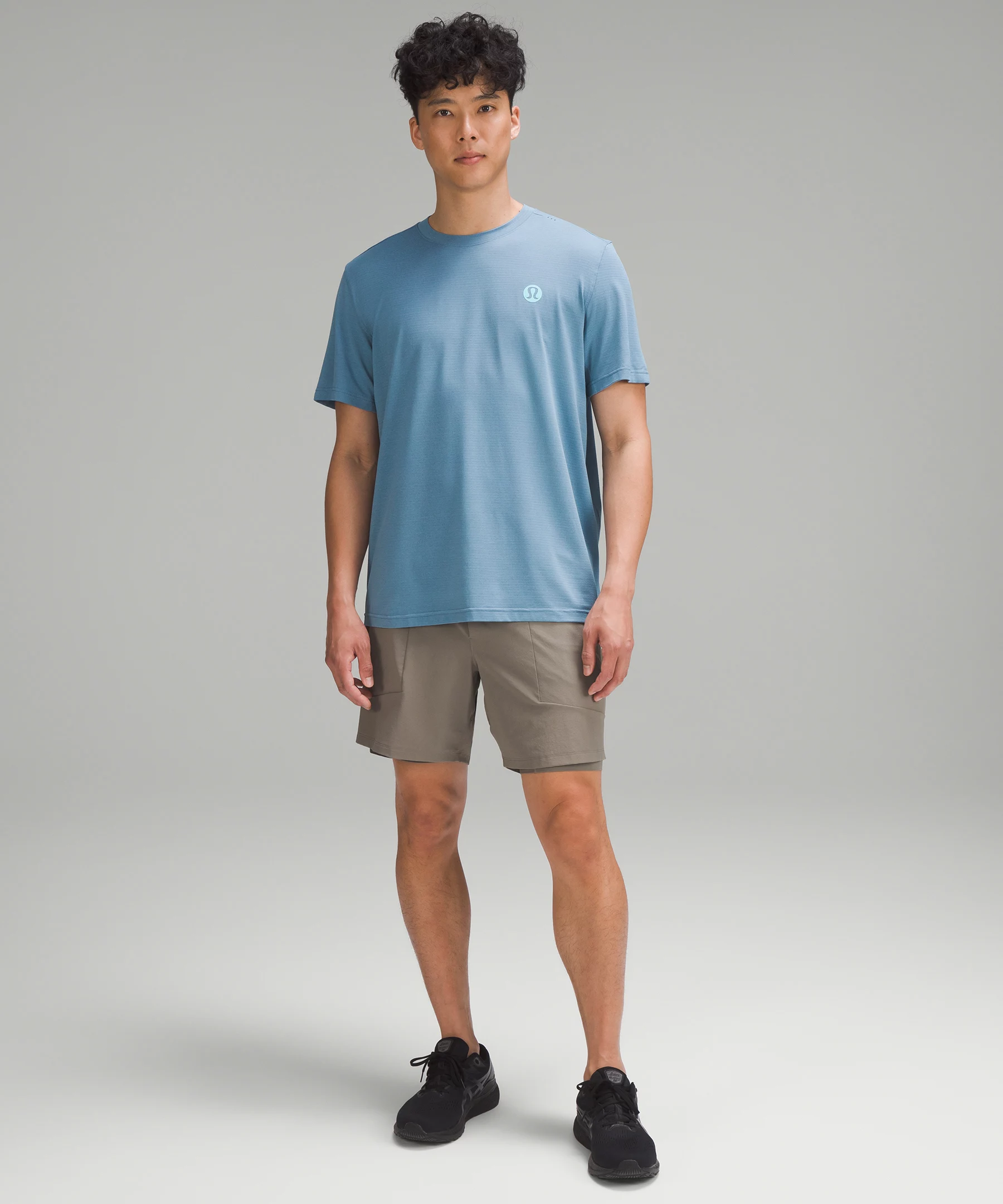 License to Train Relaxed Short-Sleeve Shirt Utility Blue