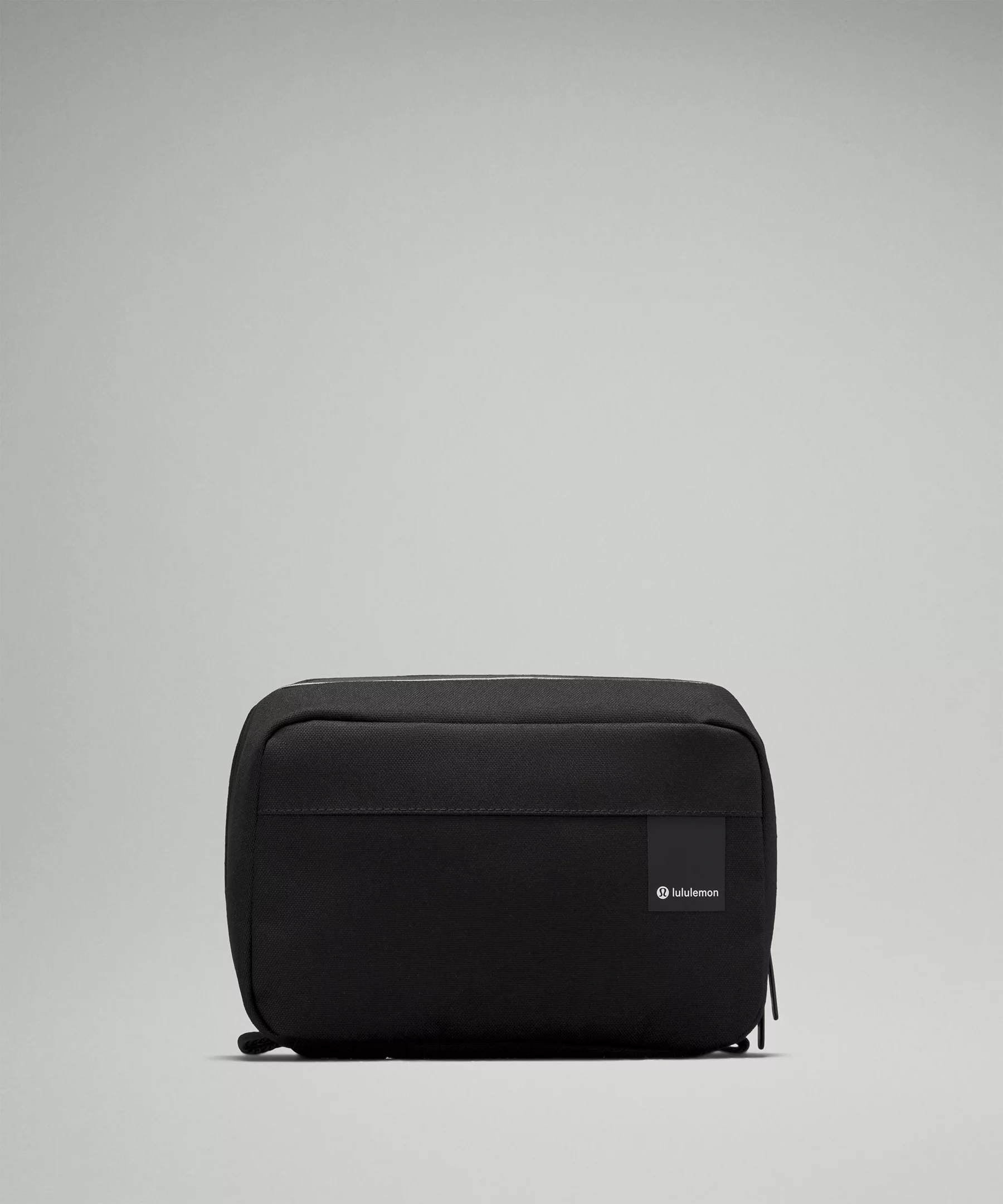 Command the Day Dopp Kit Black