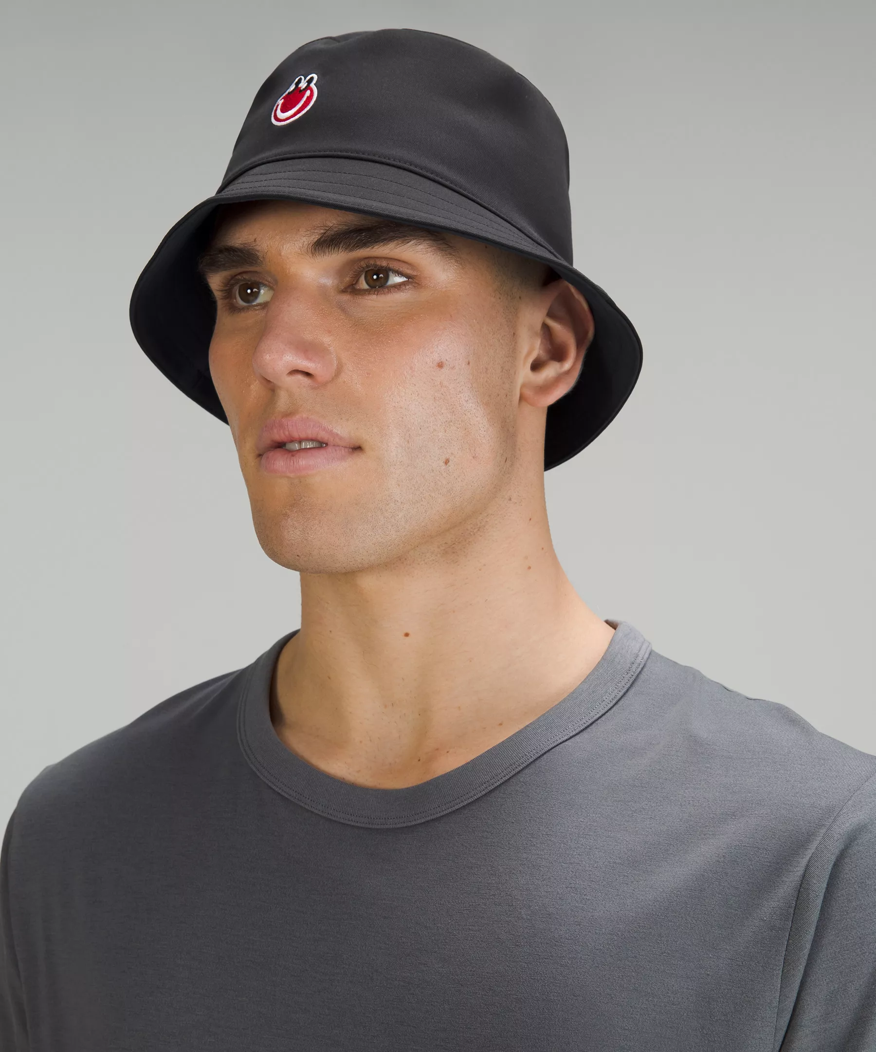 Both Ways Bucket Hat *Graphic Black/True Navy