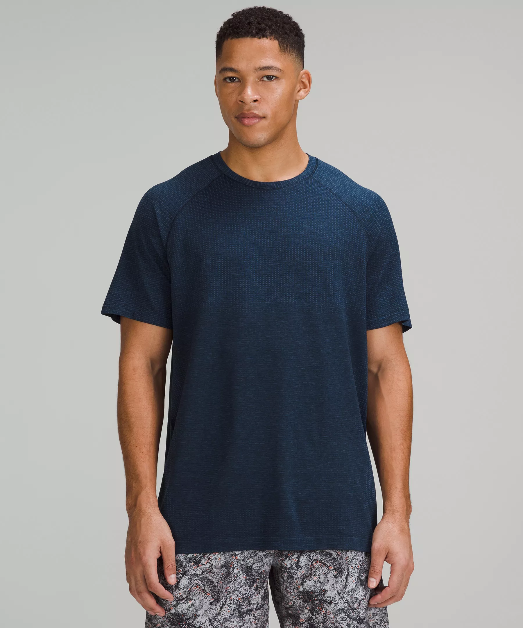 Metal Vent Tech Short-Sleeve Shirt *Updated Mineral Blue/True Navy