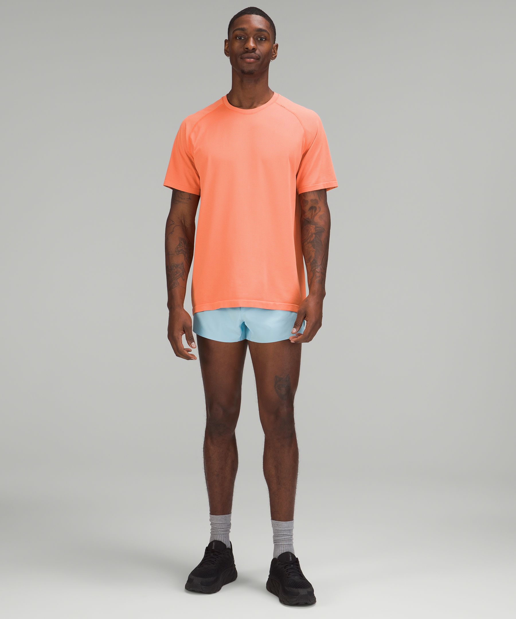 Fast and Free Reflective Short 3