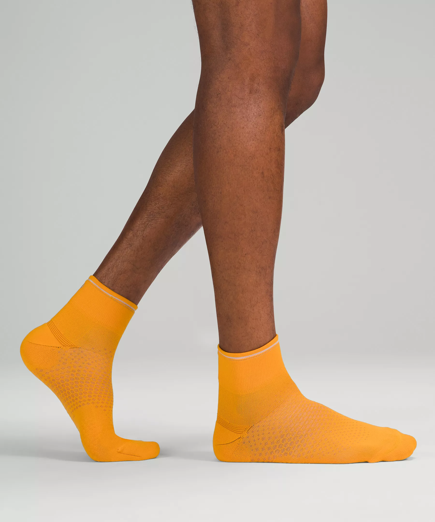 Men's MacroPillow Ankle Running Sock *Medium Cushioning  Clementine