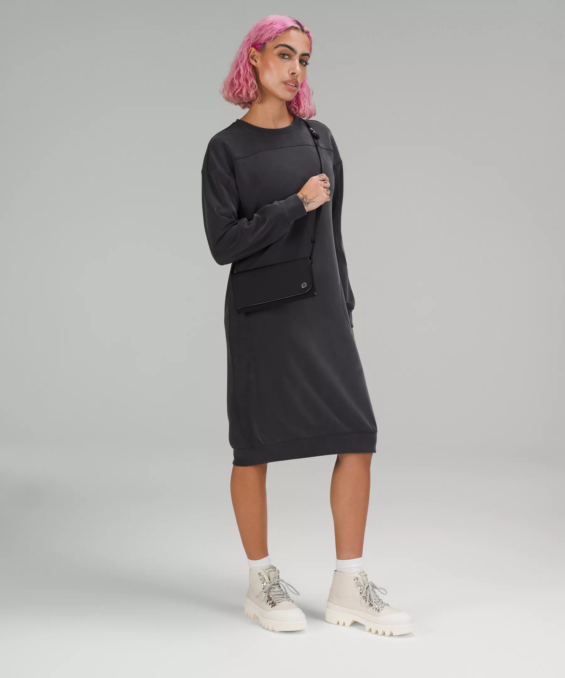 Wallet Clutch Crossbody *Online Only Black/Silver Drop