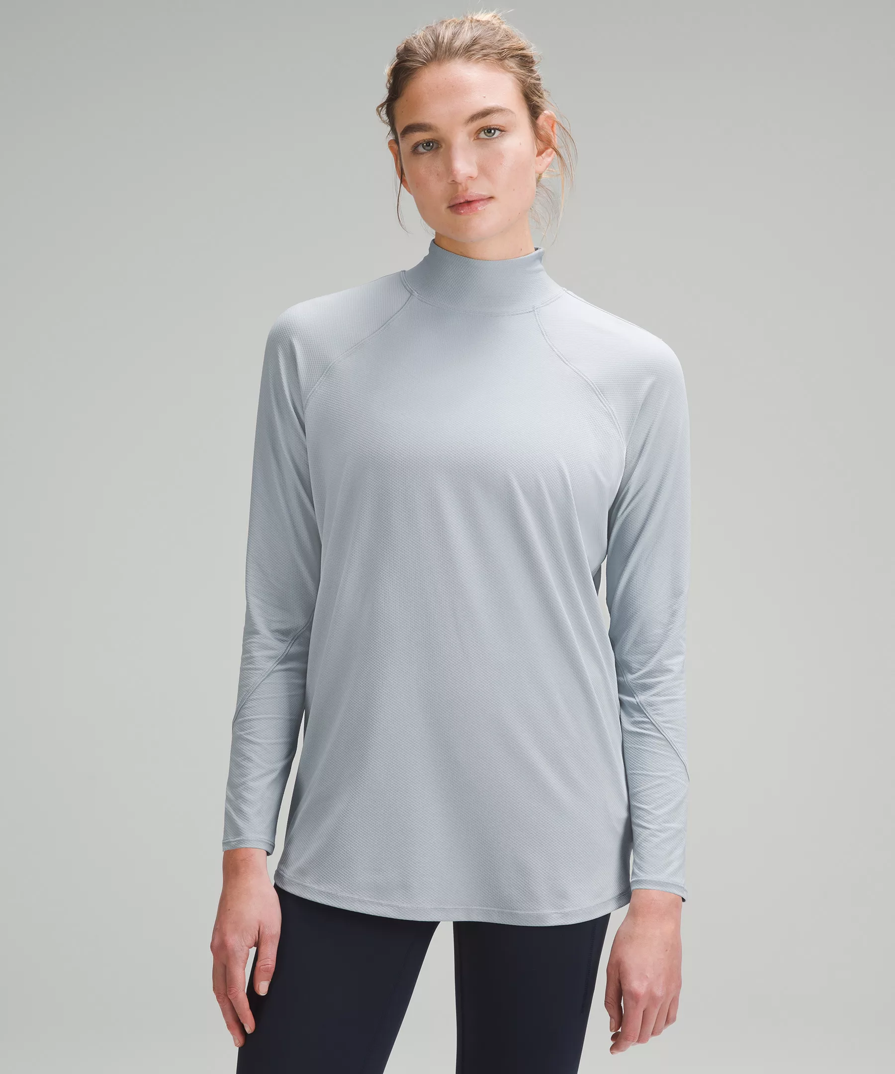 High-Coverage Training Long-Sleeve Shirt Chambray