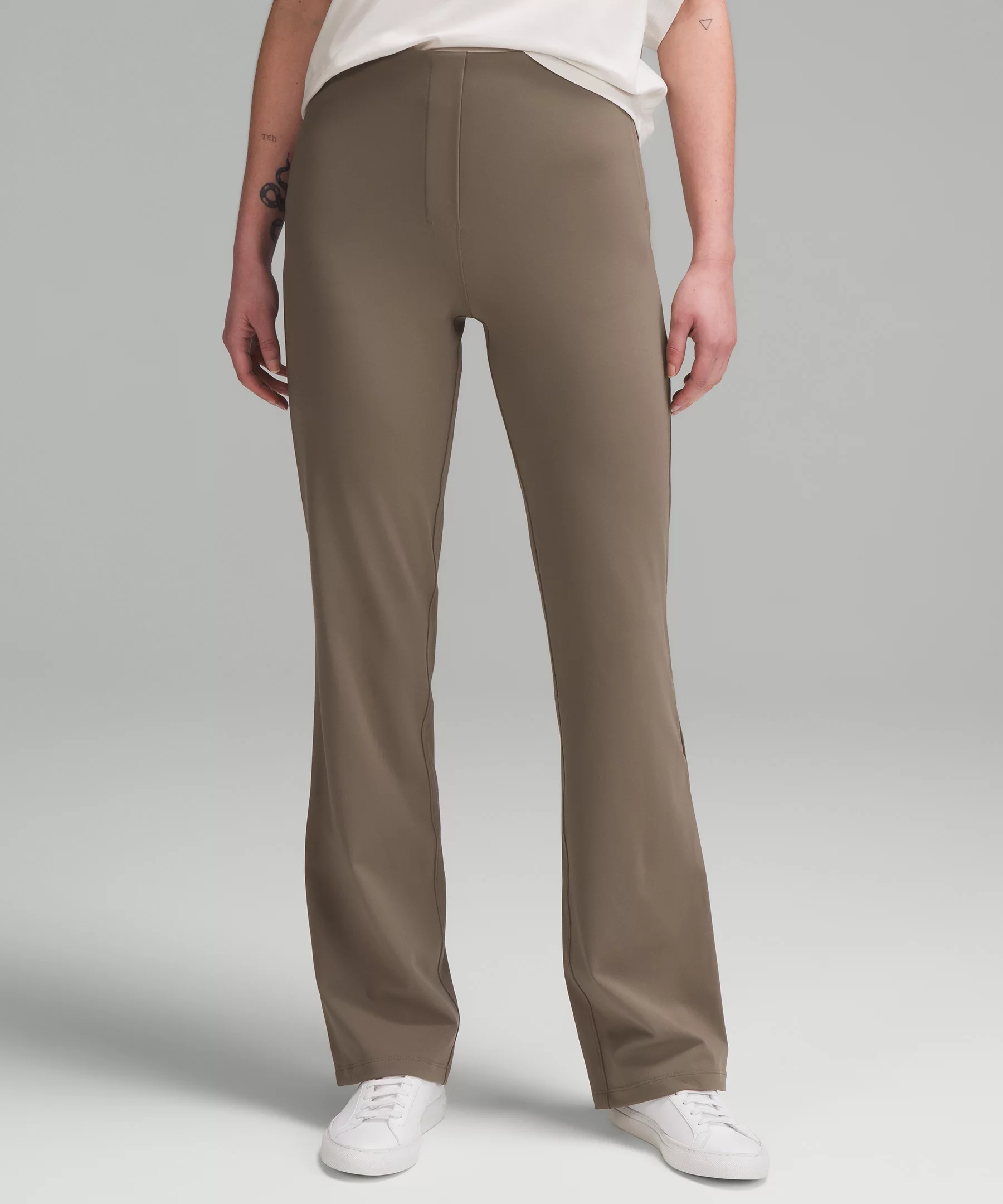 Smooth Fit Pull-On High-Rise Pant Nomad