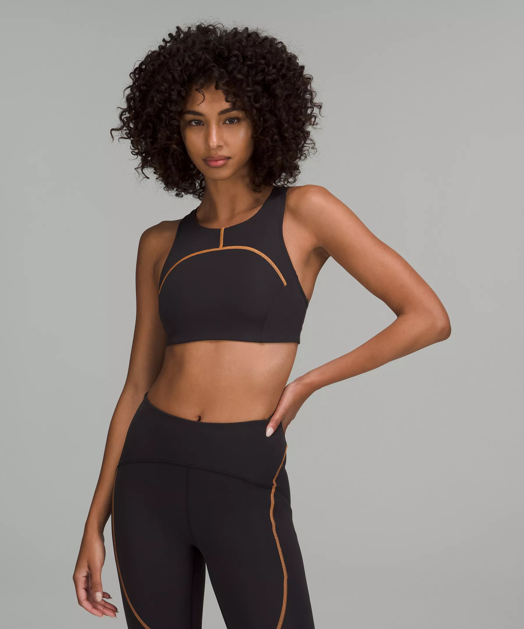 Tough Train High-Neck Bra *Medium Support, C/D Cup Black/Orange Soda