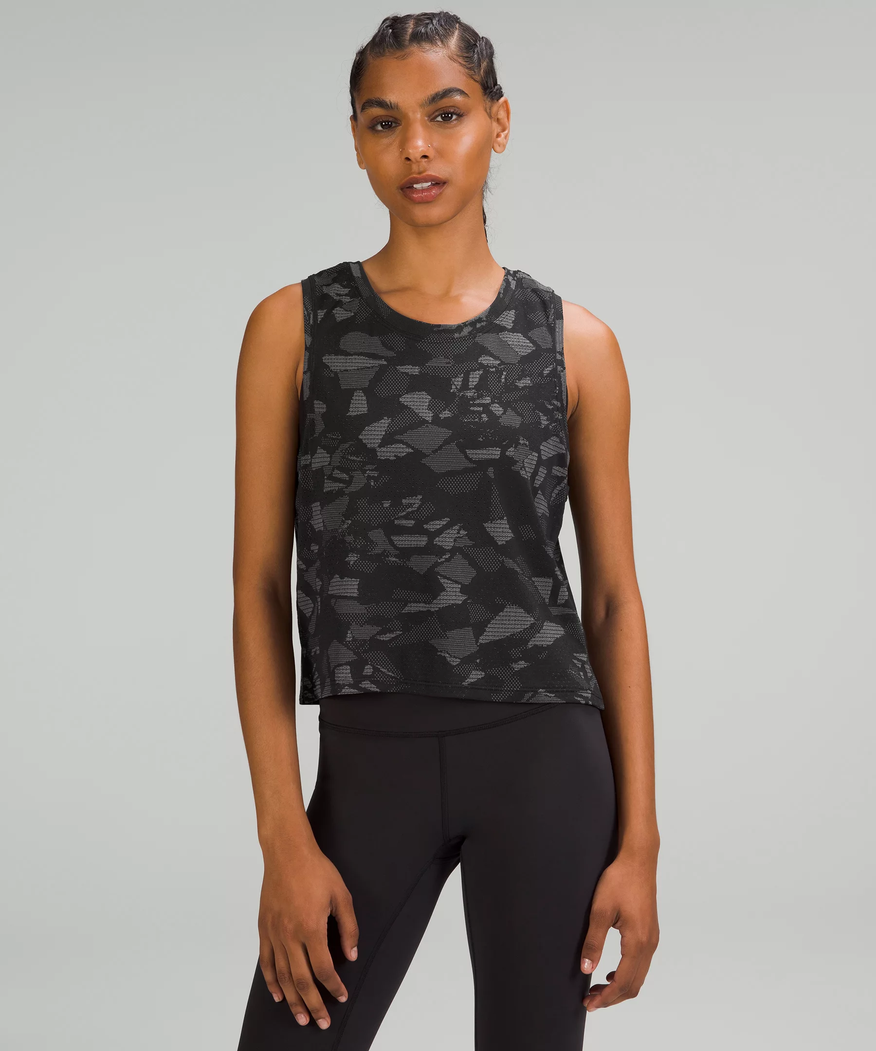 Train to Be Tank Top *High-Low Hem Mosaic Multiply Black/Gull Grey
