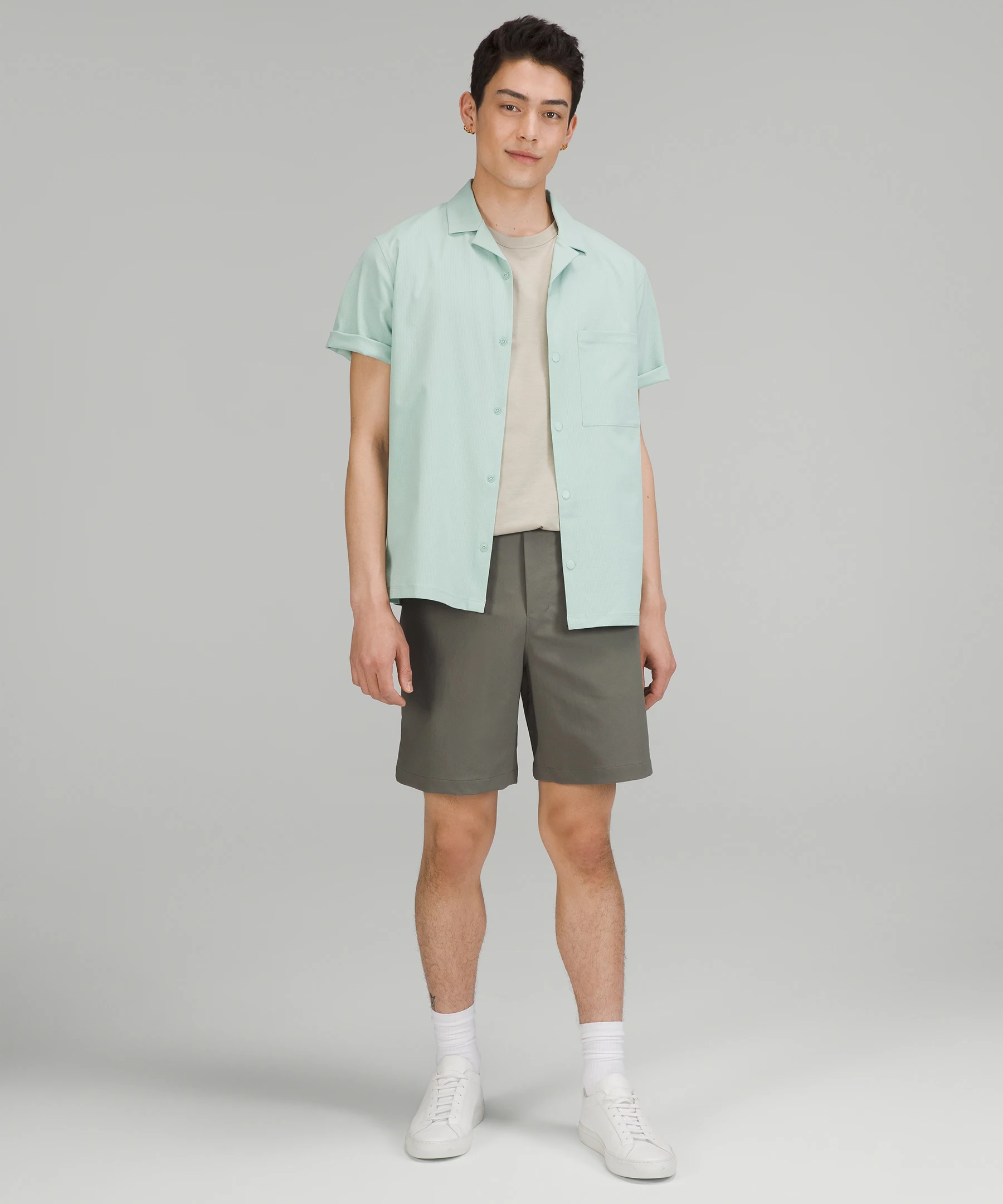 New Venture Short *Pique Fabric Grey Sage