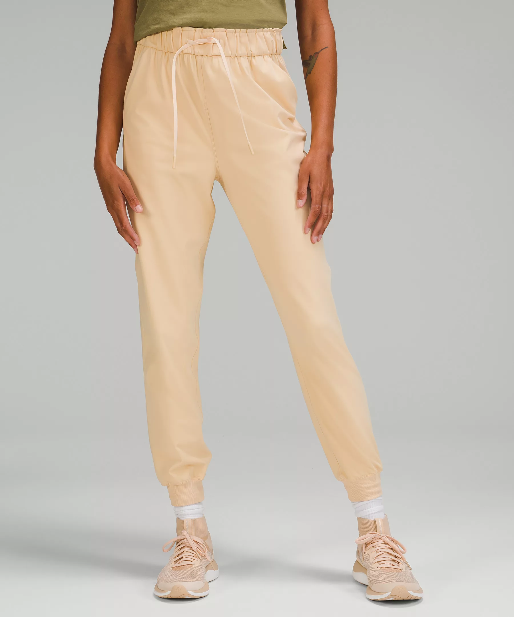 Stretch High-Rise Jogger *Full Length Prosecco