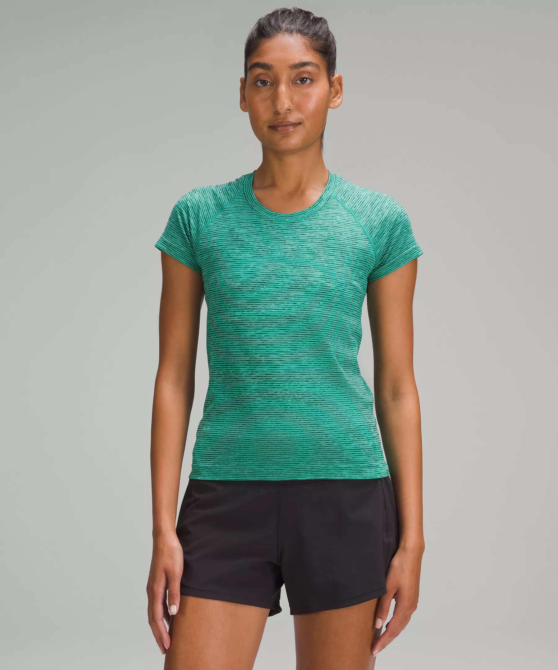 Swiftly Tech Short-Sleeve Shirt 2.0 *Race Length Online Only Wee Are From Space Kelly Green