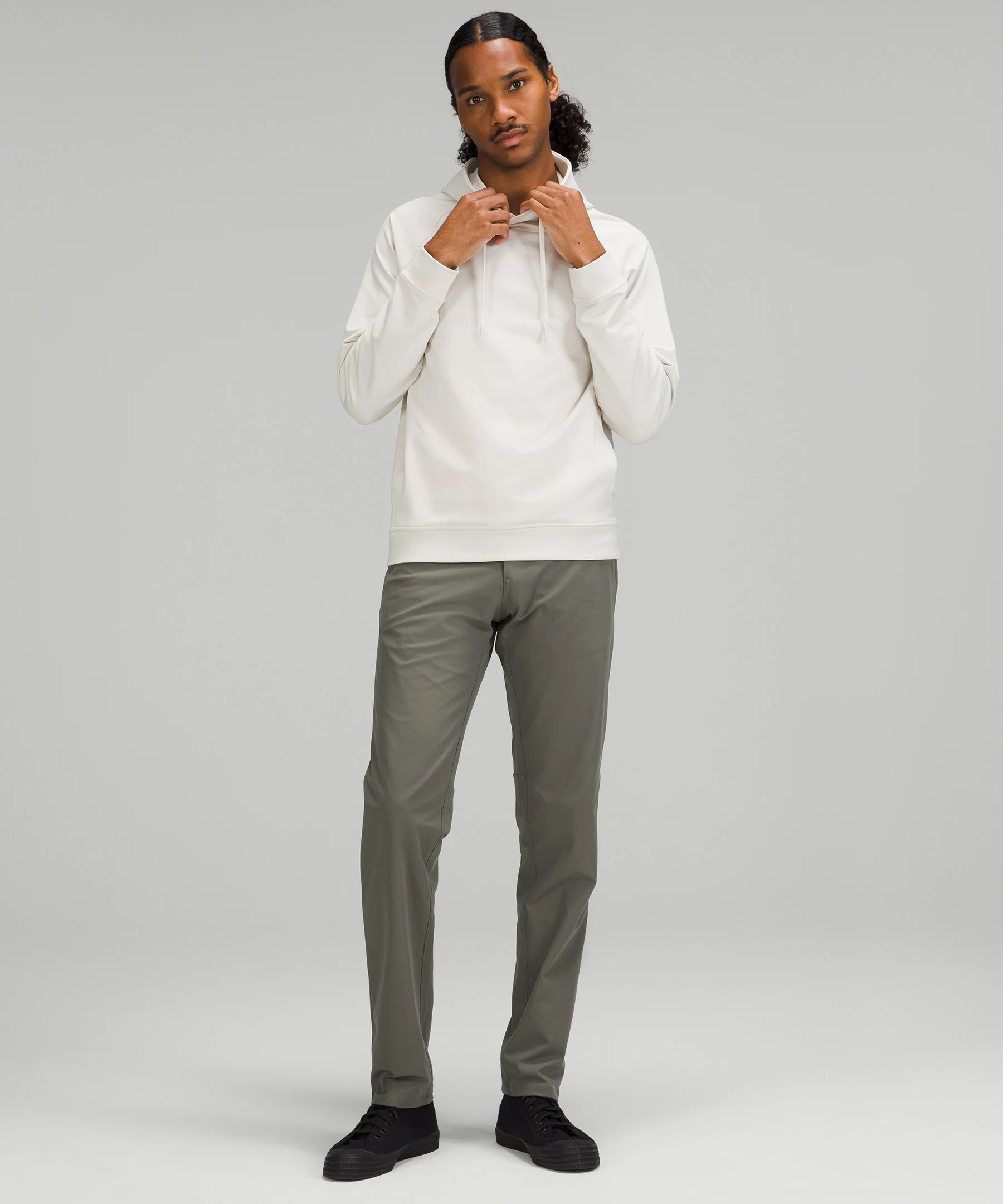 Commission Classic-Fit Pant 32