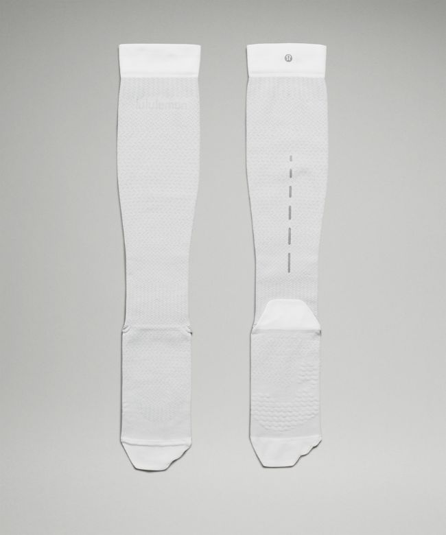 MicroPillow Compression Knee-High Running Sock Light Cushioning