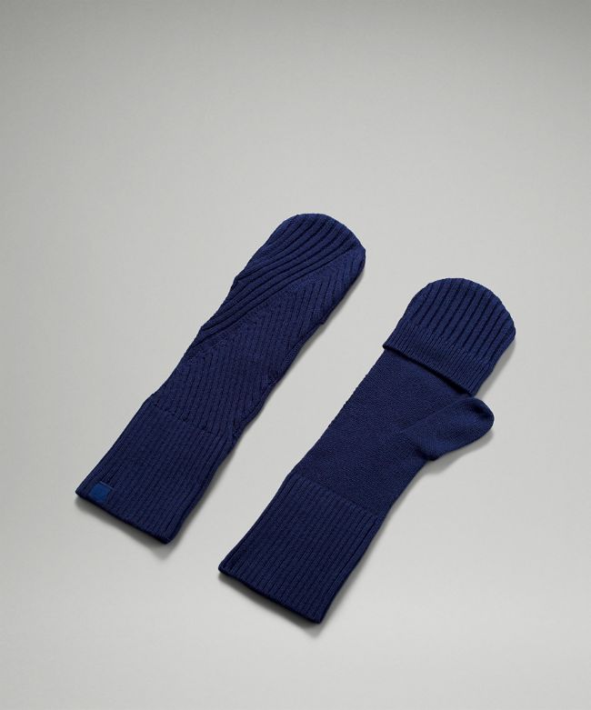 Twist Knit Mittens