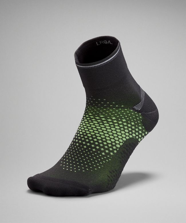 MacroPillow Ankle Running Sock Medium Cushioning