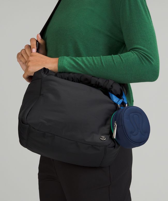 Logo Pouch