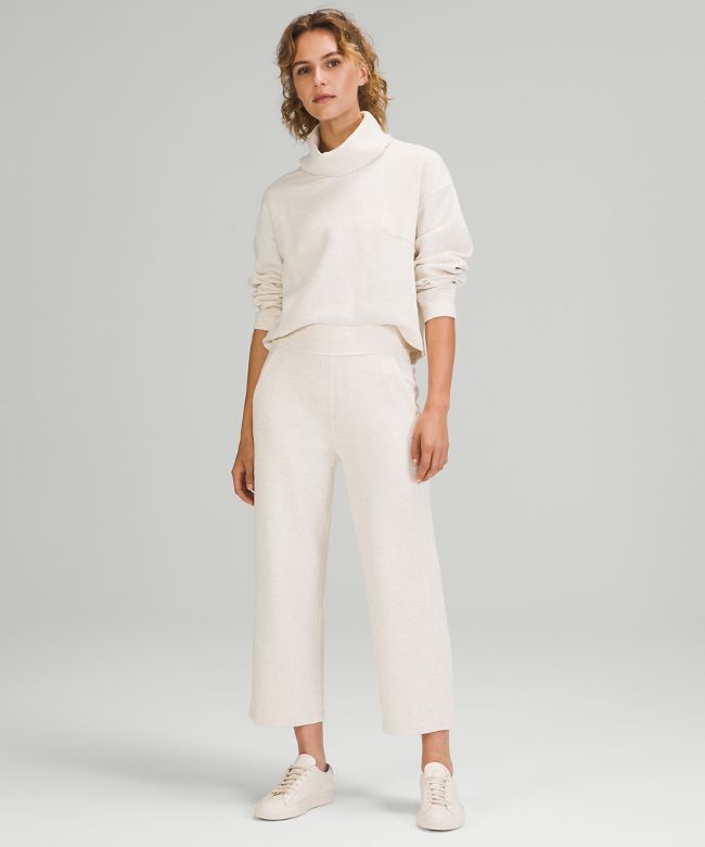 Ribbed Straight Leg Super-High-Rise Crop 23