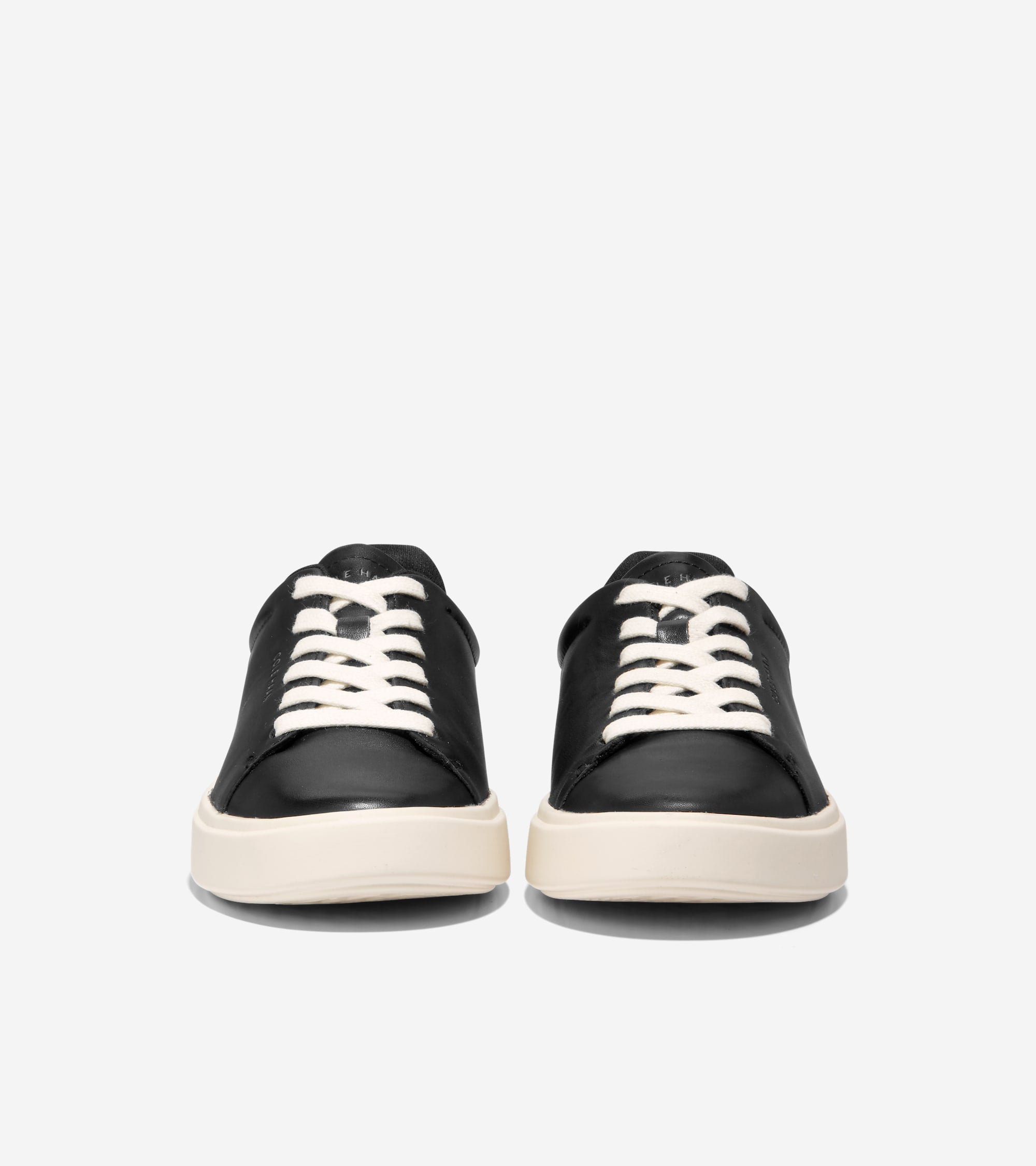 Women's Grand Crosscourt Traveler Sneaker