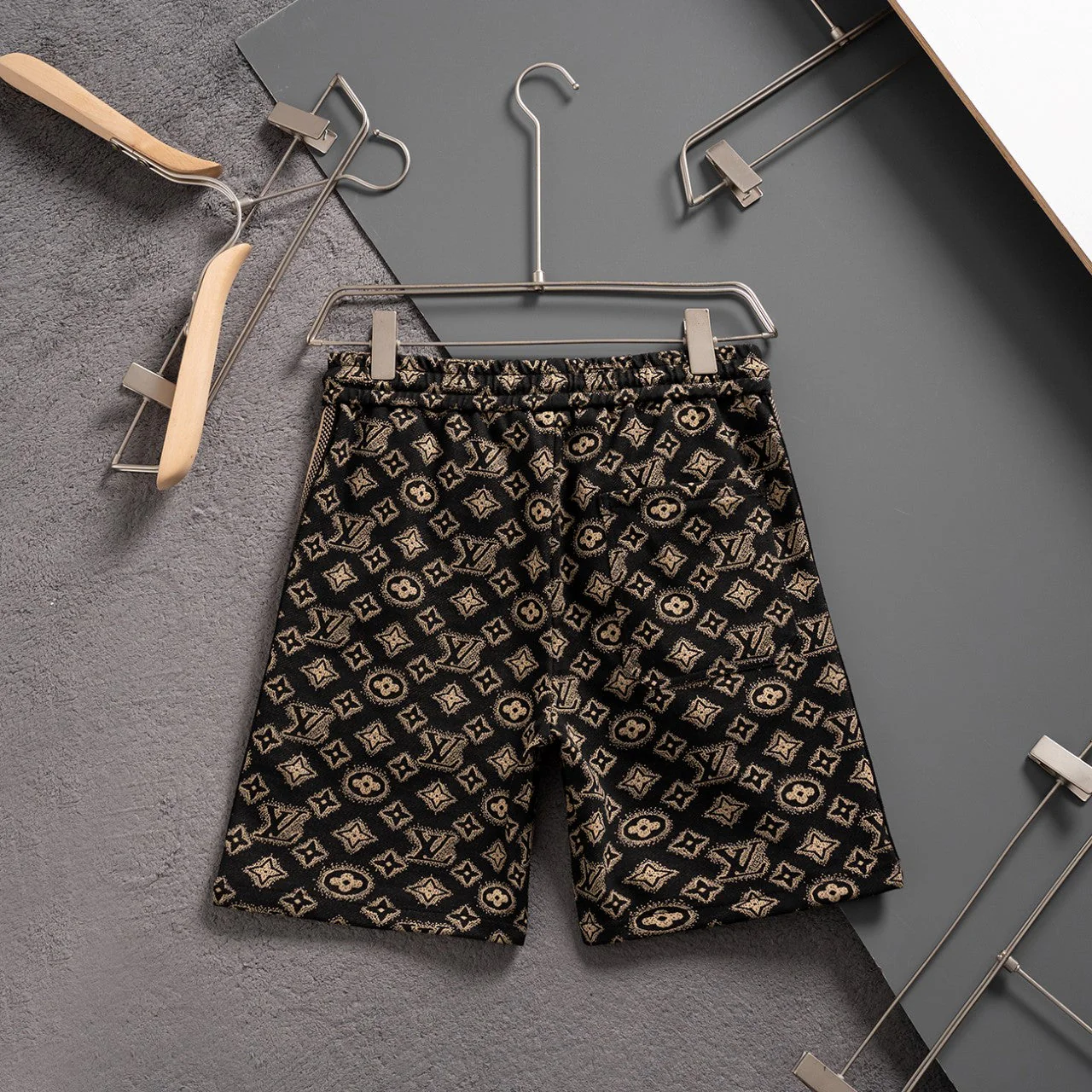 Men's printed shorts-10
