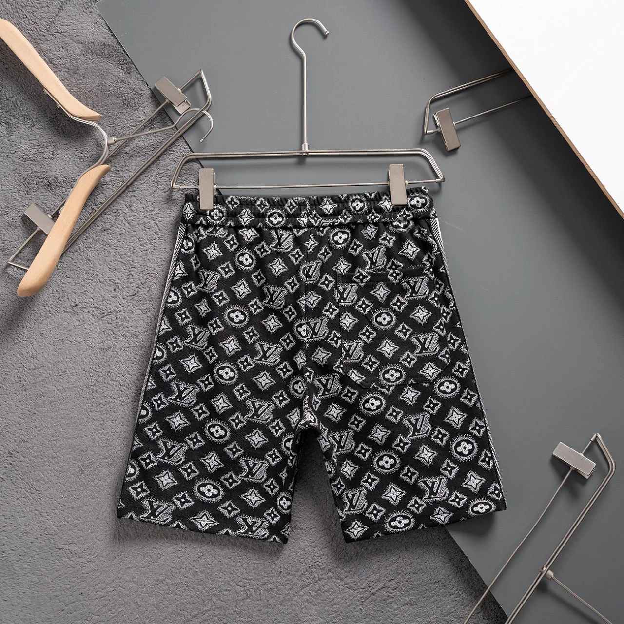 Men's printed shorts-11