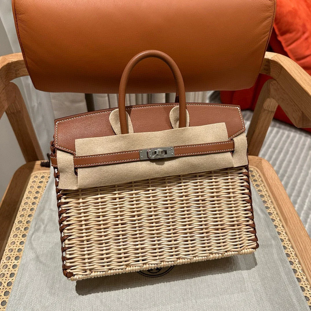 Exquisite leather bags-45