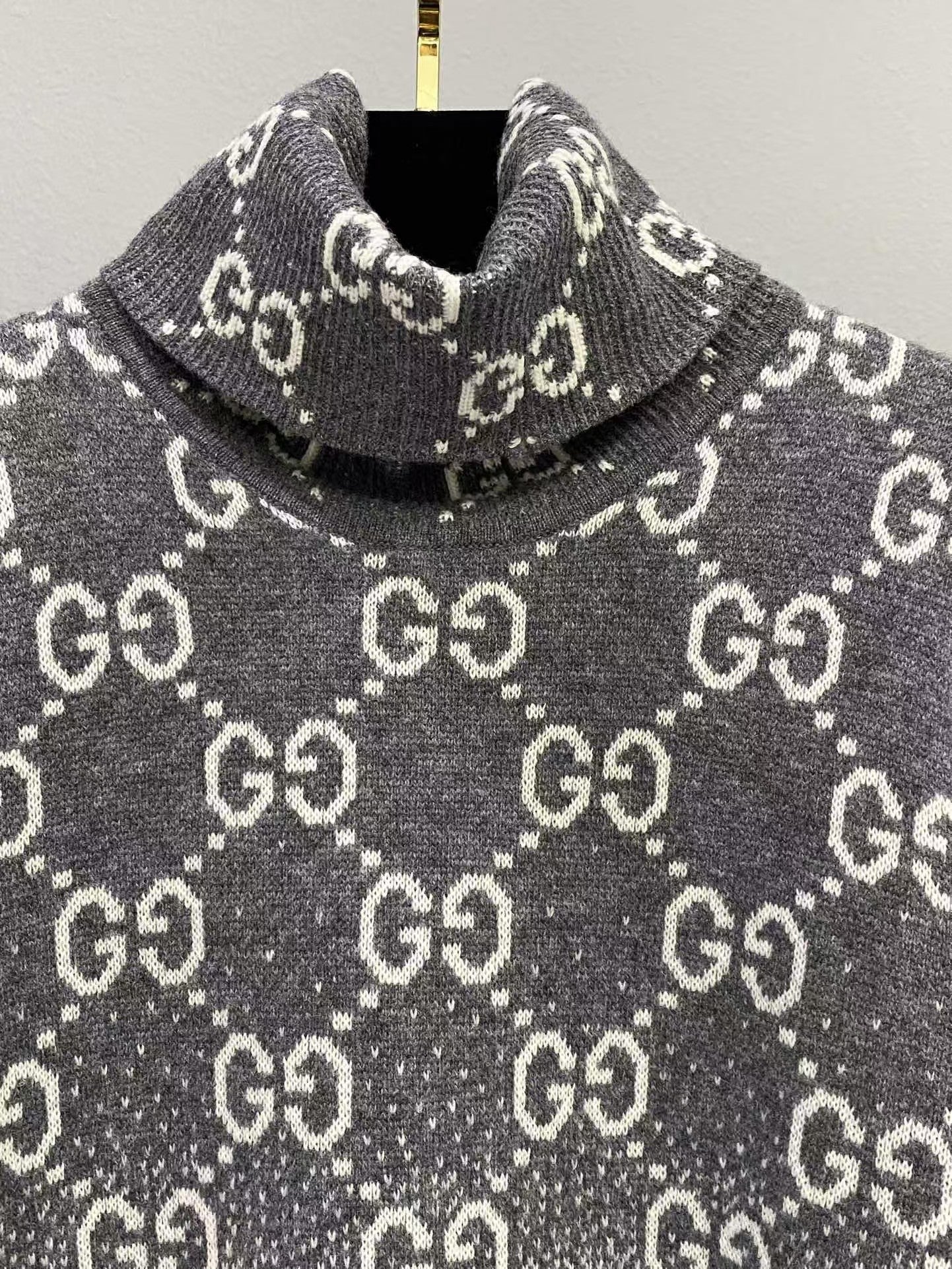 Classic Fashion Sweater-555(Women's）