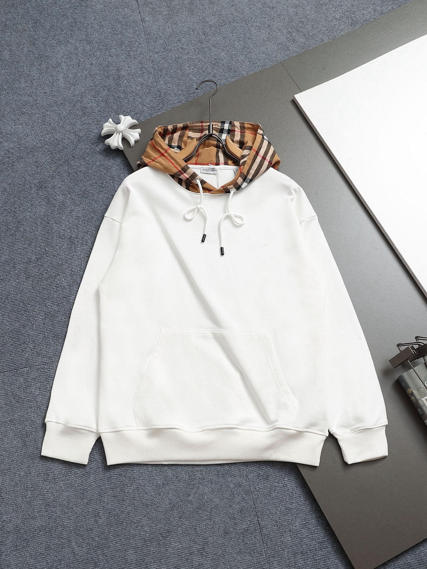 Classic Fit Hoodie-1030