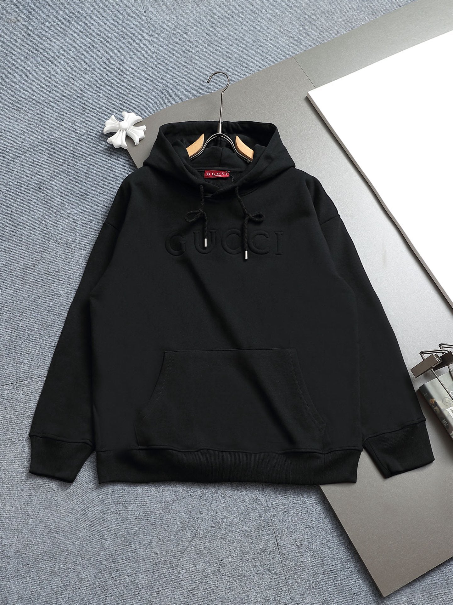 Classic Fit Hoodie-1028