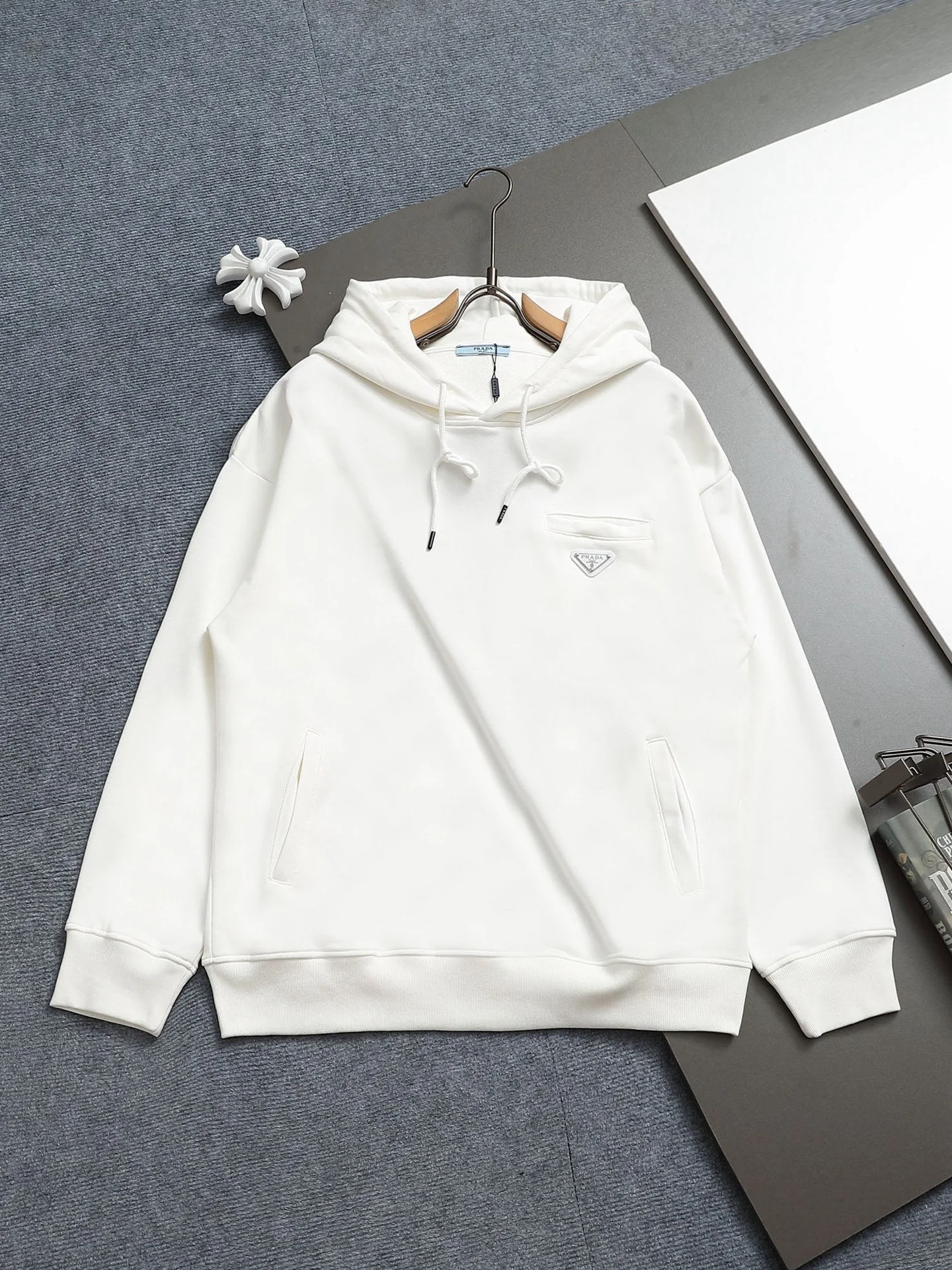 Classic Fit Hoodie-1026