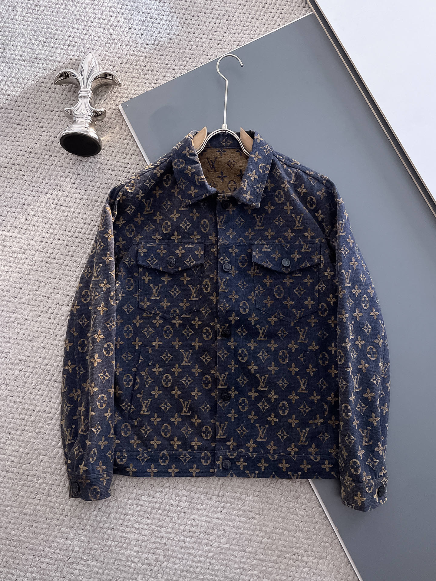 Chic Comfort Jacket-1044