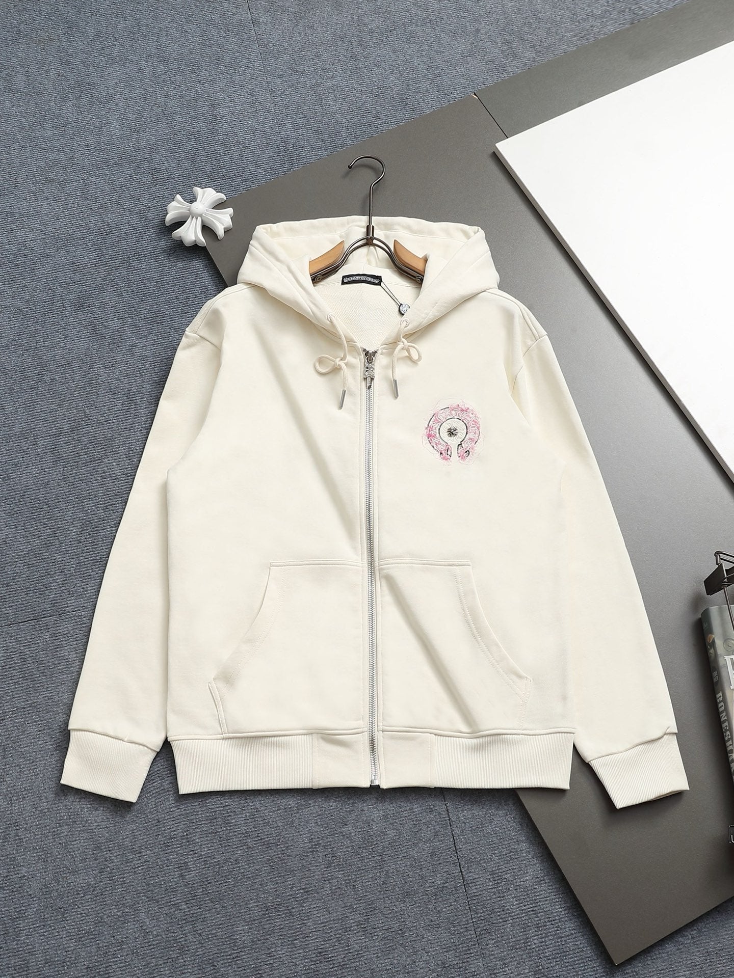 Classic Fit Hoodie-1010