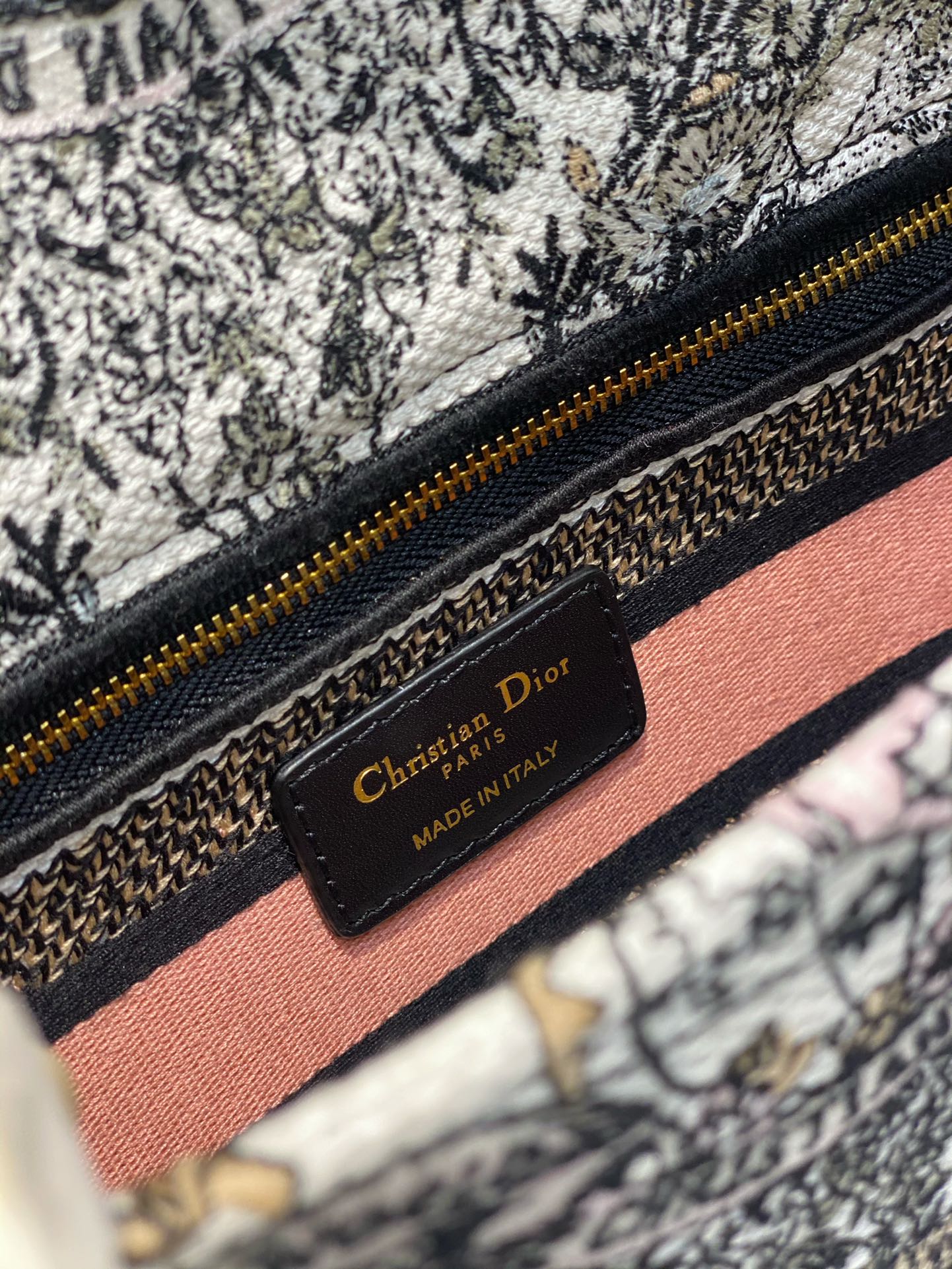 Exquisite leather bags-142