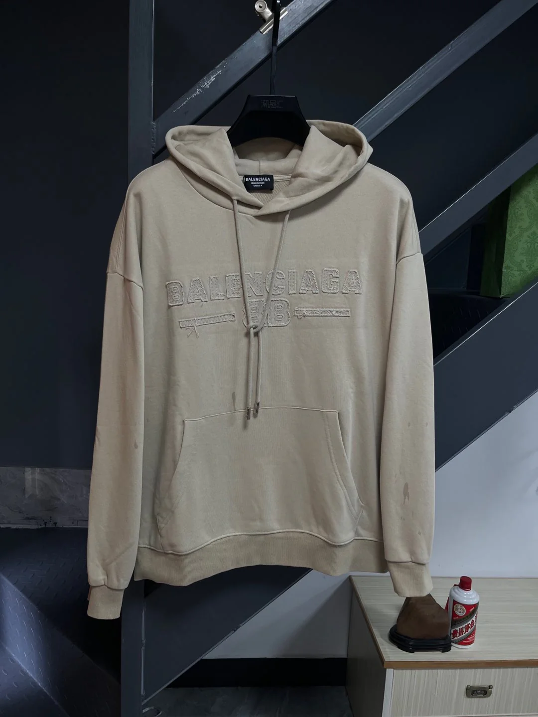 Classic Fit Hoodie-1020