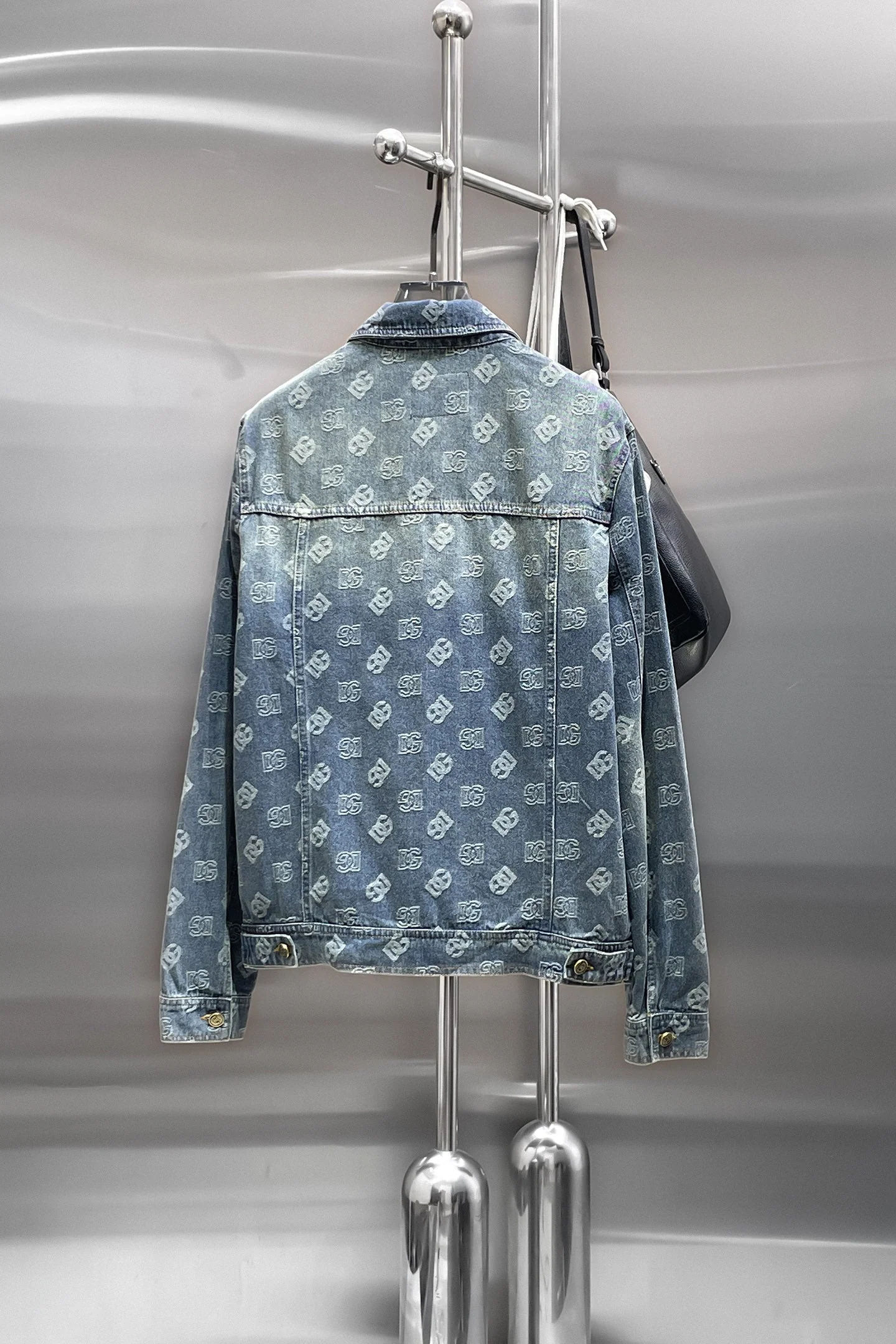 Chic Comfort Jacket-1038