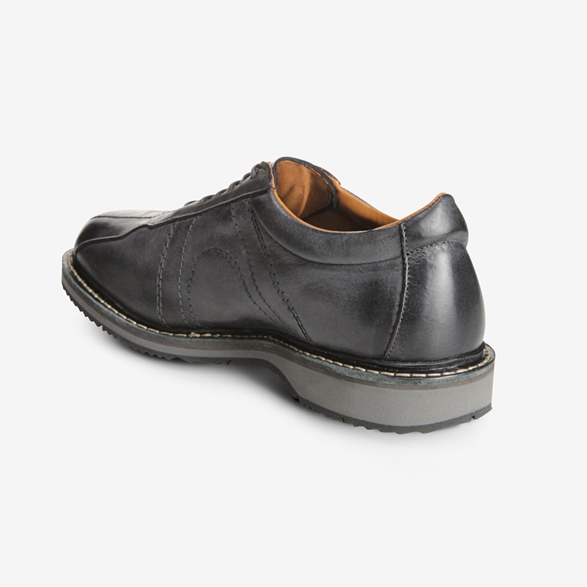 Voyager Walking Shoe