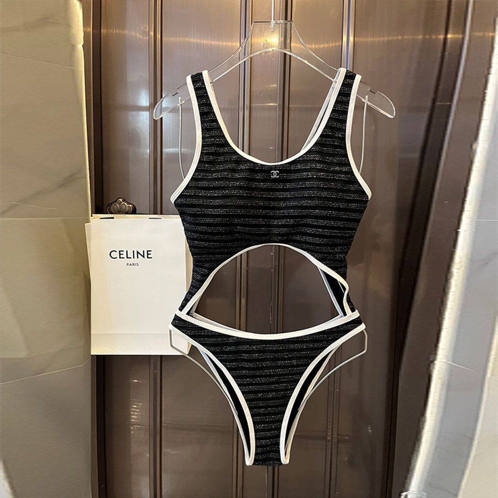 Chanel Baring One-piece Swimsuit Swimwear（Replica）