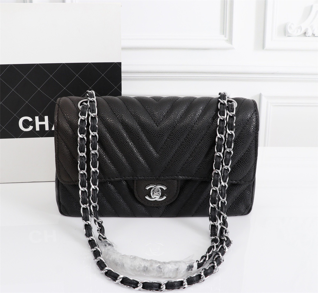 Chanel Clacssic Flap CF Chain Shoulder Strap Bag (Replica)