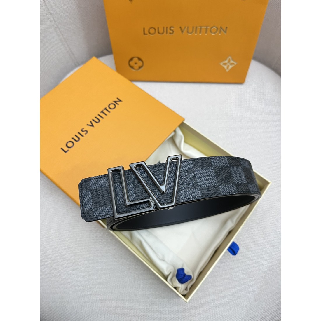 LV Cowhide Men's Belt  40MM