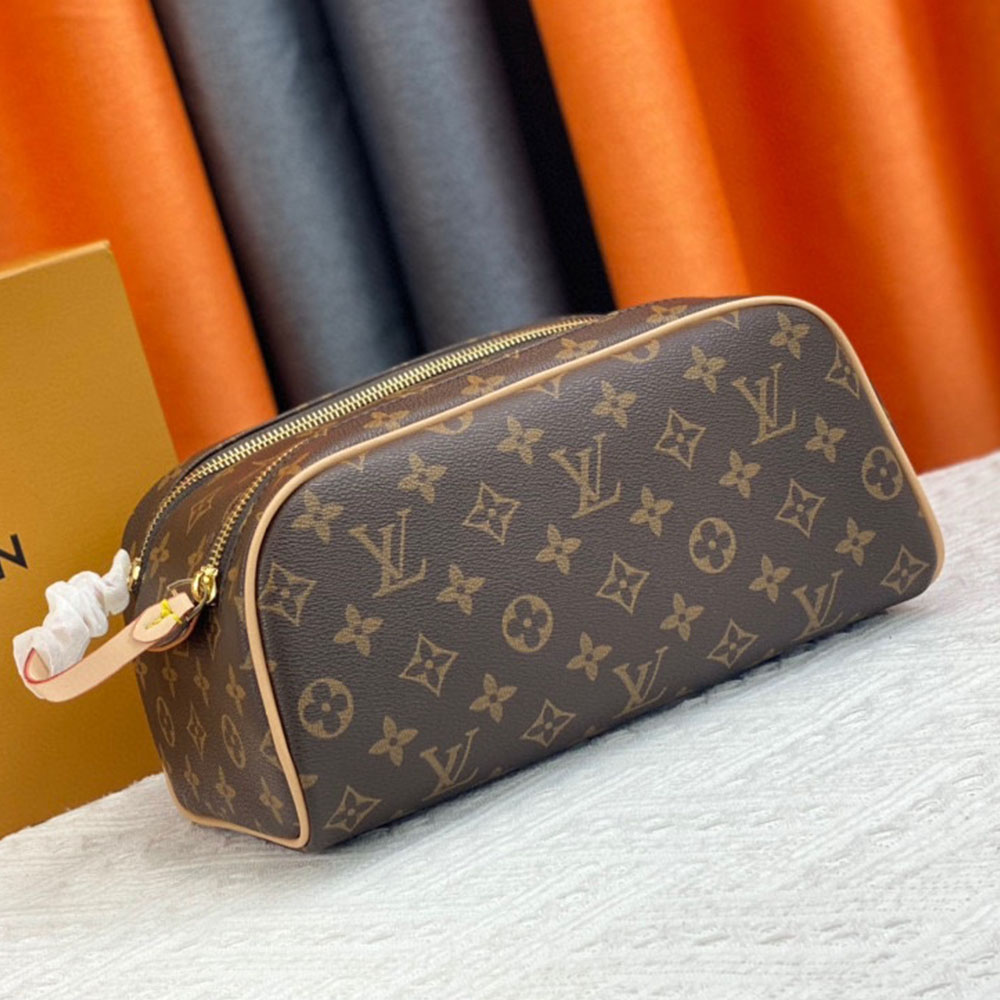 Louis Vuitton LV Dopp Kit Bag M44494(Replica)