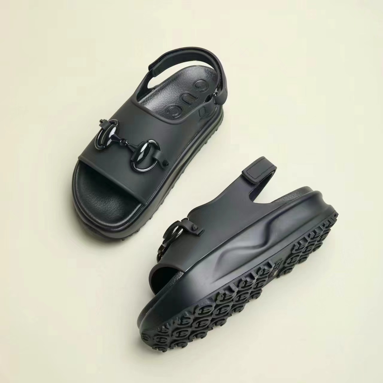 Gucci Shoes Rubber Thick-Soled Hook And Loop Fsteners Slide Sandal (Replica)