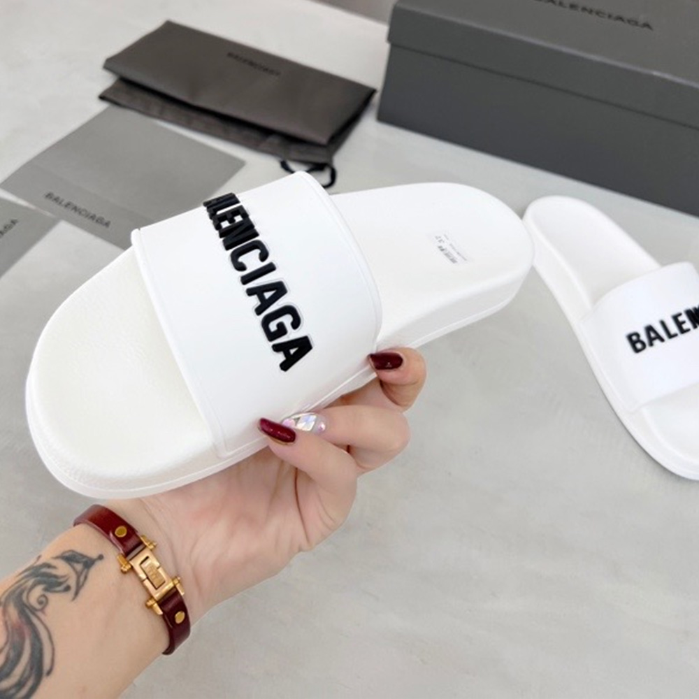 Balenciaga Fashionable Flat Sandals Slide Sandal(Replica)